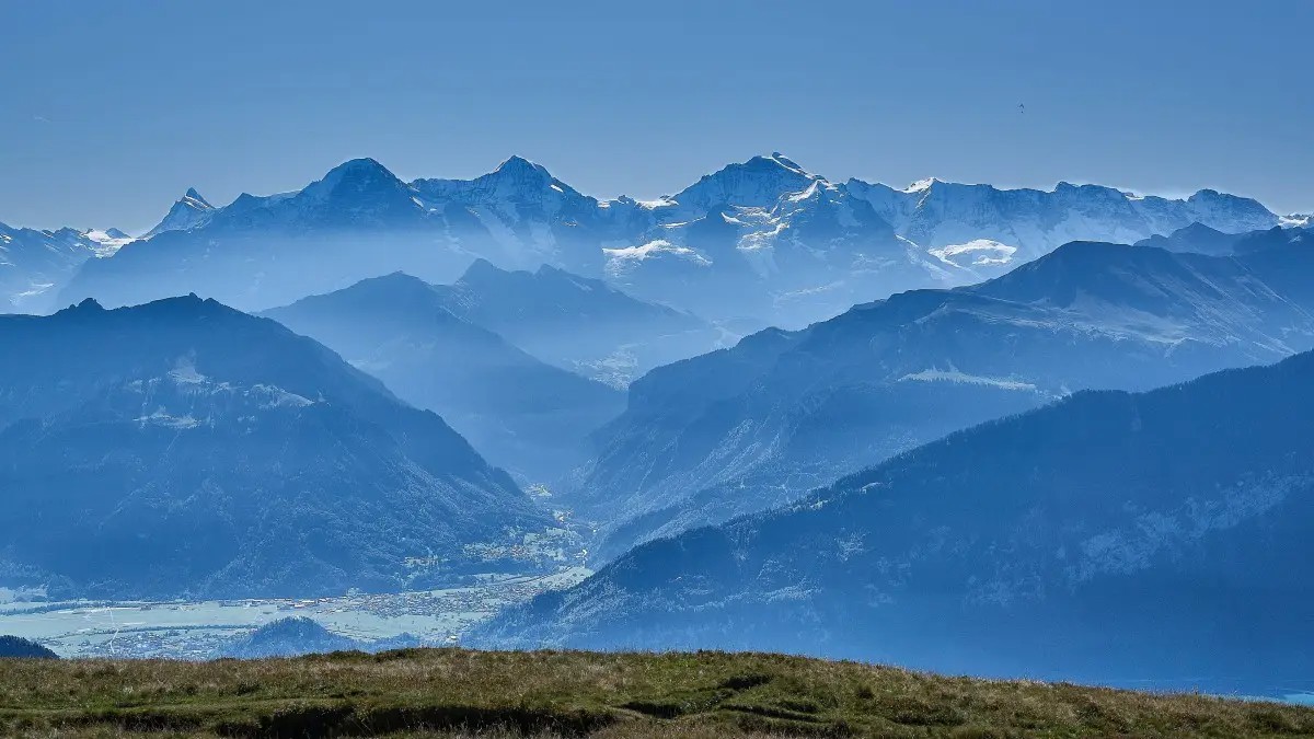 群山